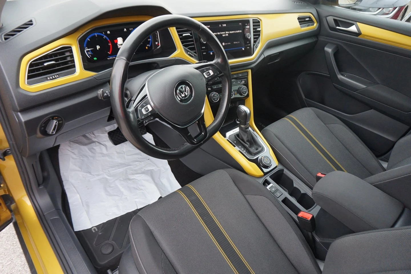 VW T-Roc VW T- Roc Design 2.0 TDI SCR 4MOTION DSG - изображение 4