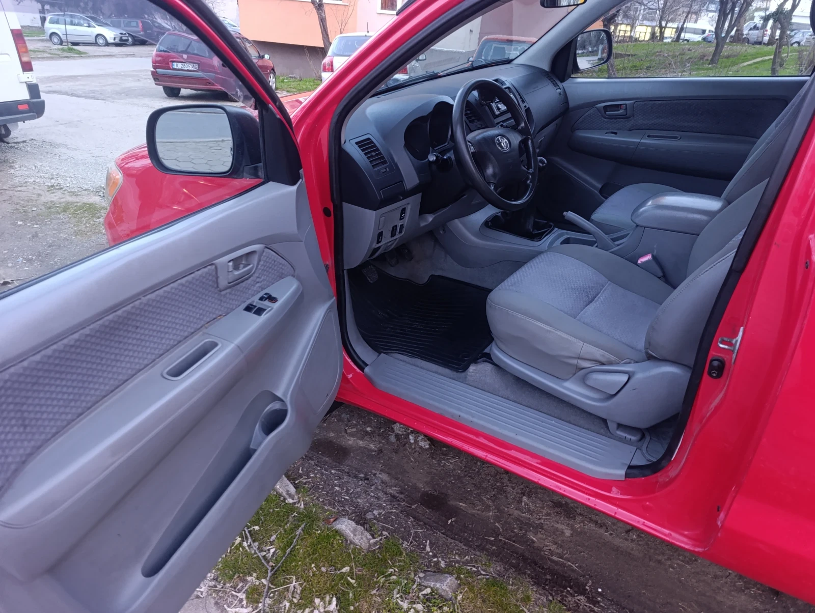 Toyota Hilux, снимка 11 - Автомобили и джипове - 53758991