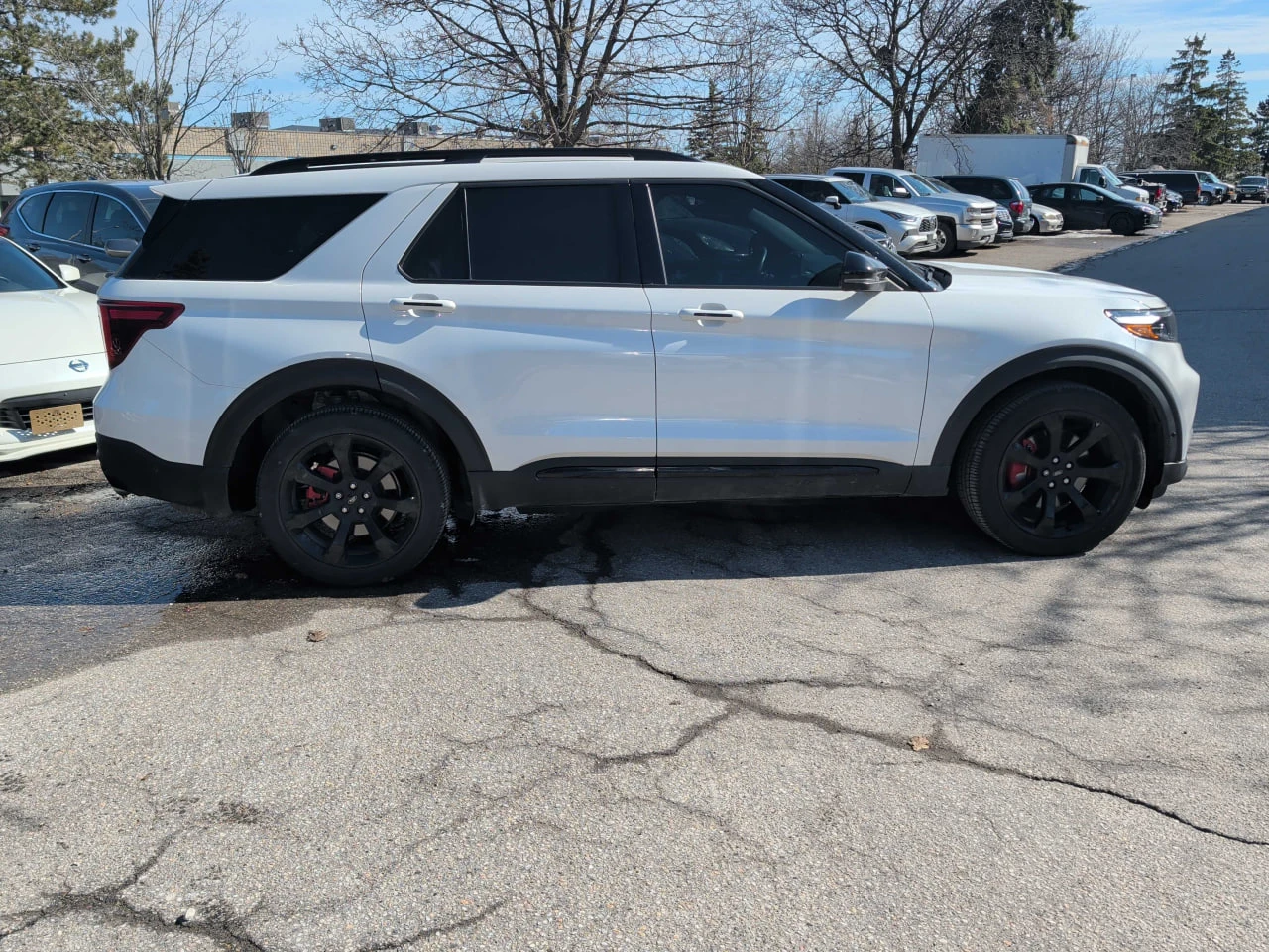 Ford Explorer * АВТО КРЕДИТ* ЦЕНА ДО БГ * СЕРВИЗНА ИСТОРИЯ * , снимка 3 - Автомобили и джипове - 53813134