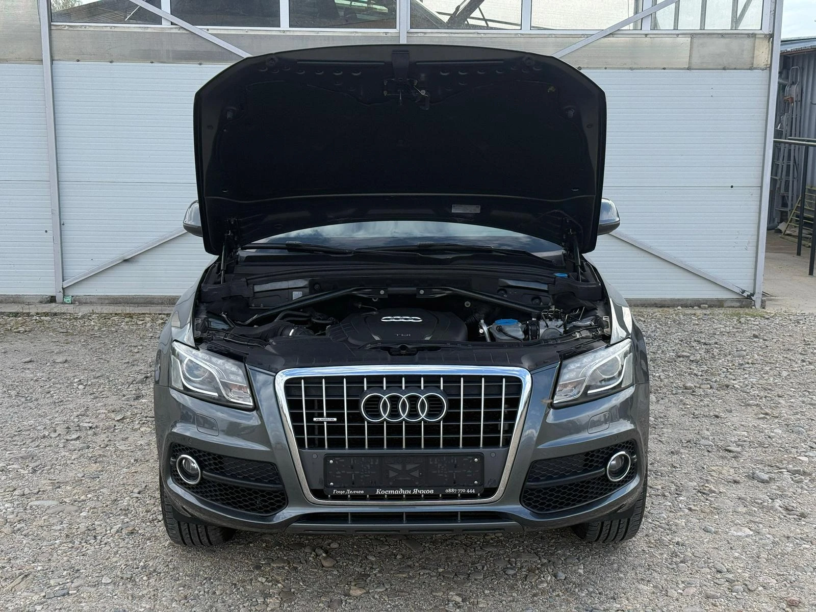 Audi Q5 2.0 TDI S-line/Quattro/Навигация/Led/Лизинг, снимка 16 - Автомобили и джипове - 54234921