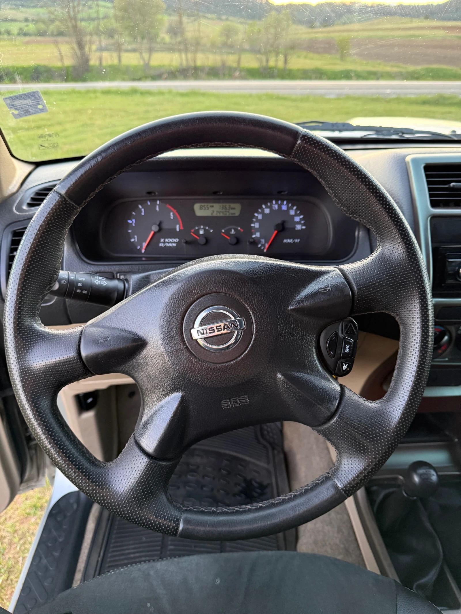 Nissan Terrano Топ Състояни, снимка 7 - Автомобили и джипове - 54455459