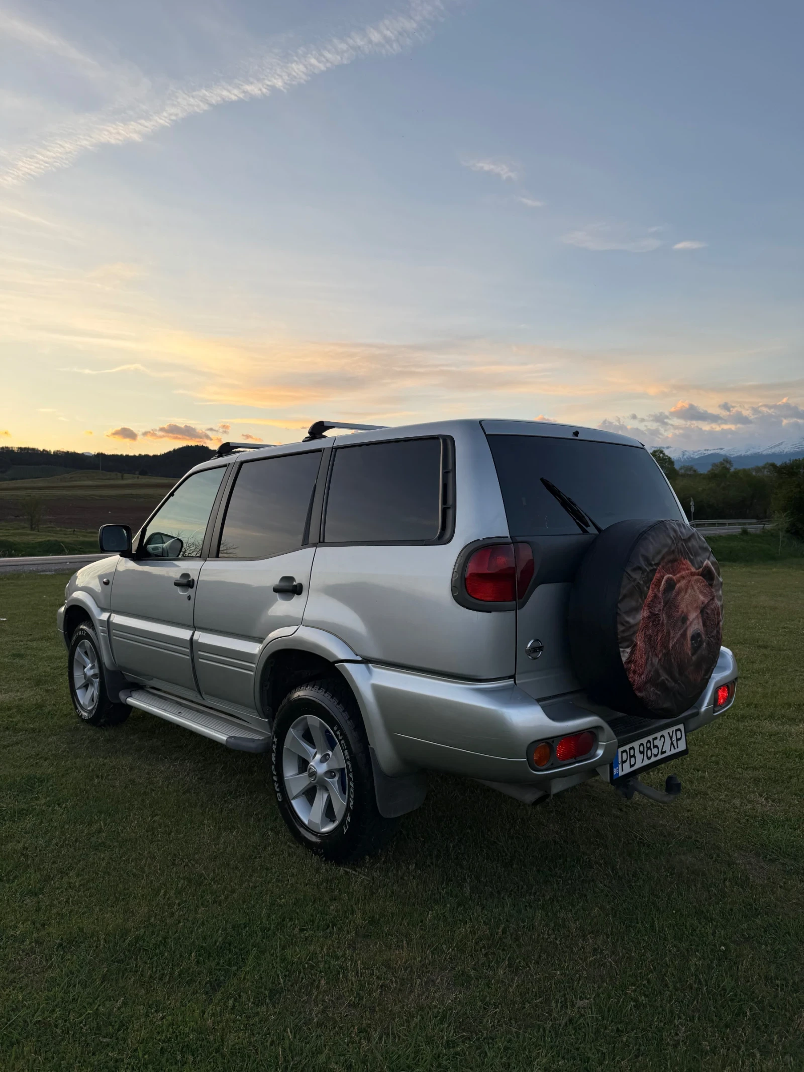 Nissan Terrano Топ Състояни, снимка 5 - Автомобили и джипове - 54455459