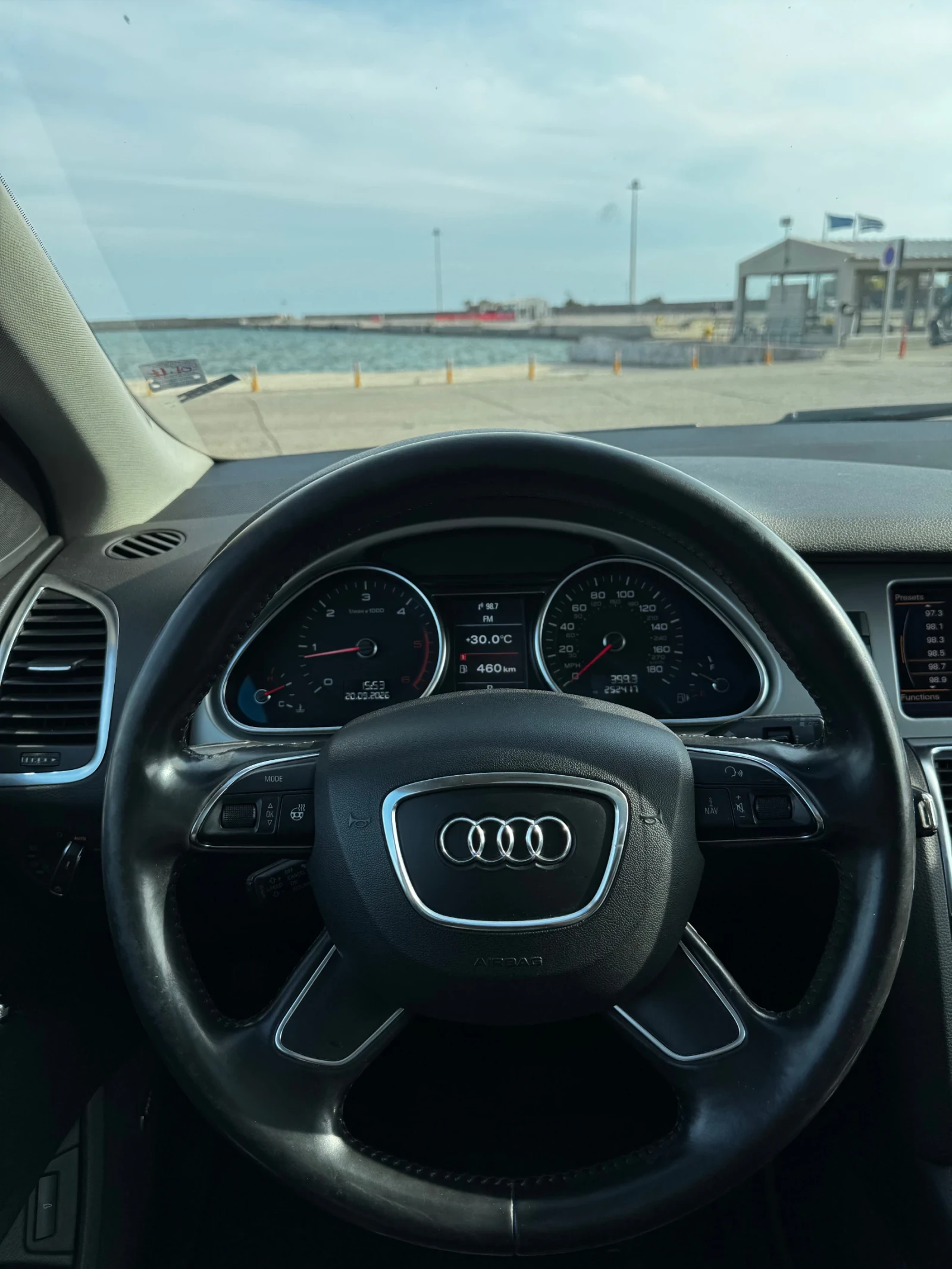 Audi Q7, снимка 7 - Автомобили и джипове - 56185731