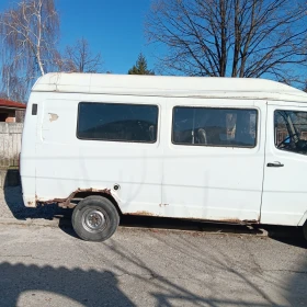 Mercedes-Benz 310, снимка 3