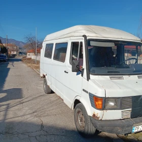 Mercedes-Benz 310, снимка 2