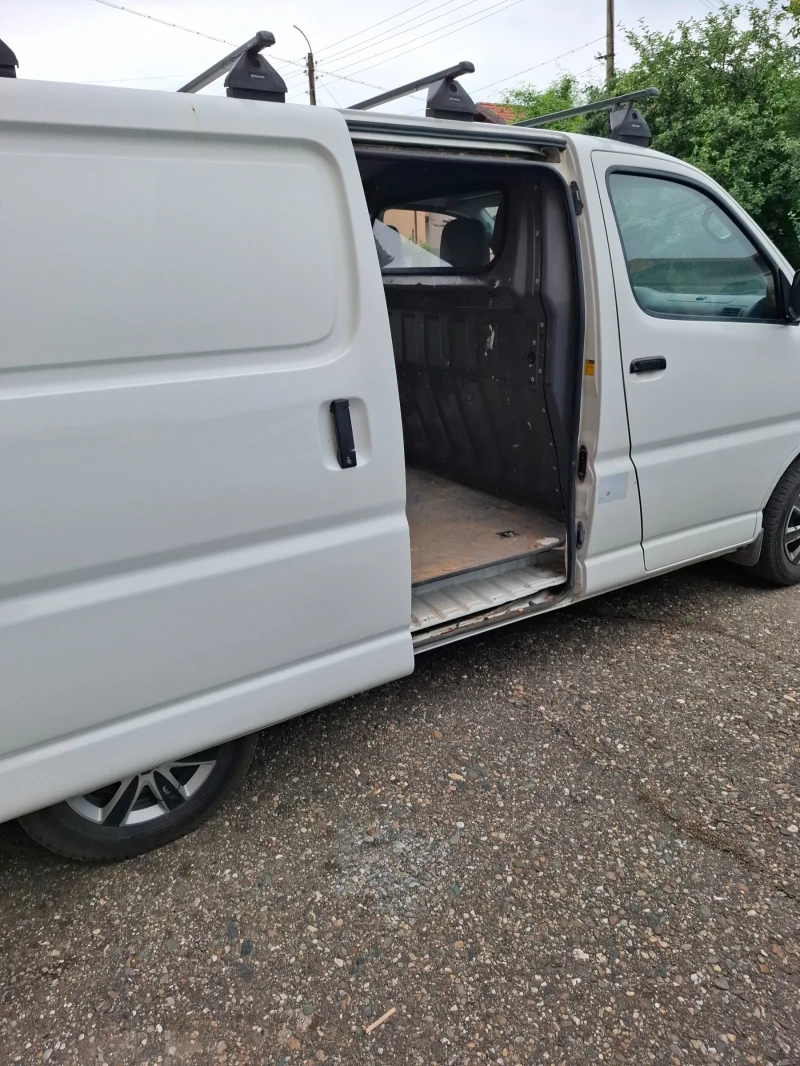 Toyota Hiace, снимка 5 - Бусове и автобуси - 52569928