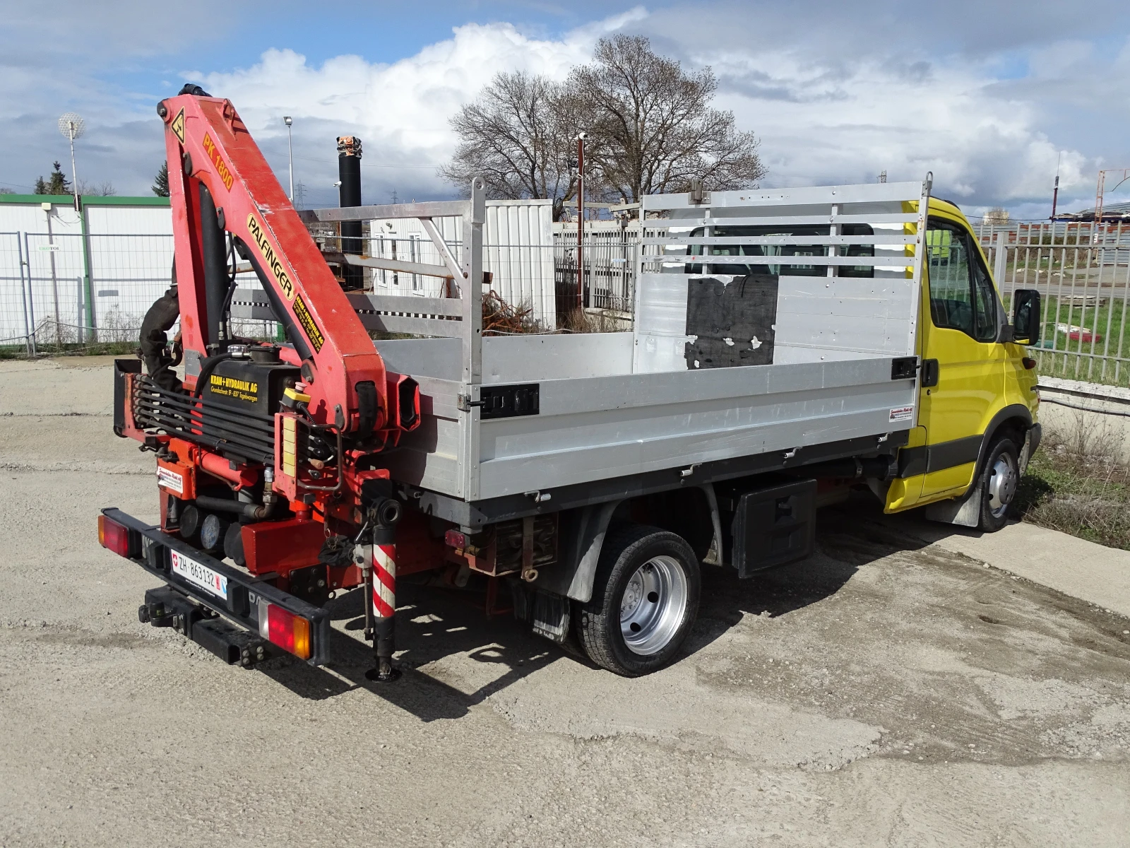 Iveco 35c11 БОРДОВИ С КРАН * PALFINGER 1800 kg* , снимка 10 - Бусове и автобуси - 54081106