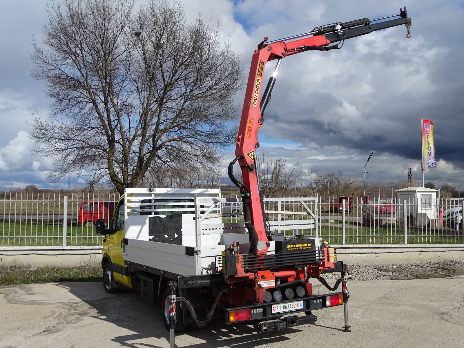 Iveco 35c11 БОРДОВИ С КРАН * PALFINGER 1800 kg* , снимка 12 - Бусове и автобуси - 54081106