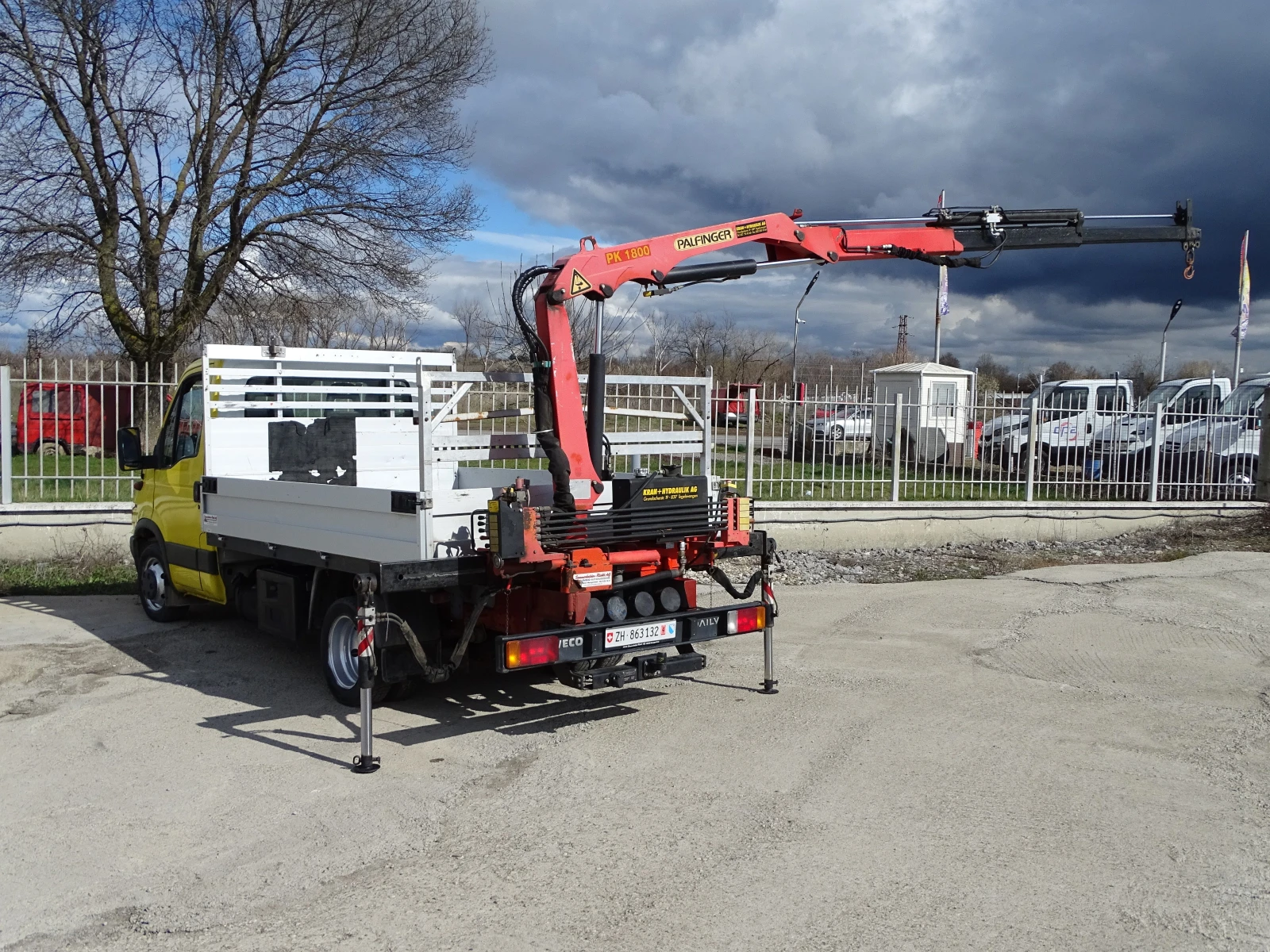 Iveco 35c11 БОРДОВИ С КРАН * PALFINGER 1800 kg* , снимка 15 - Бусове и автобуси - 54081106