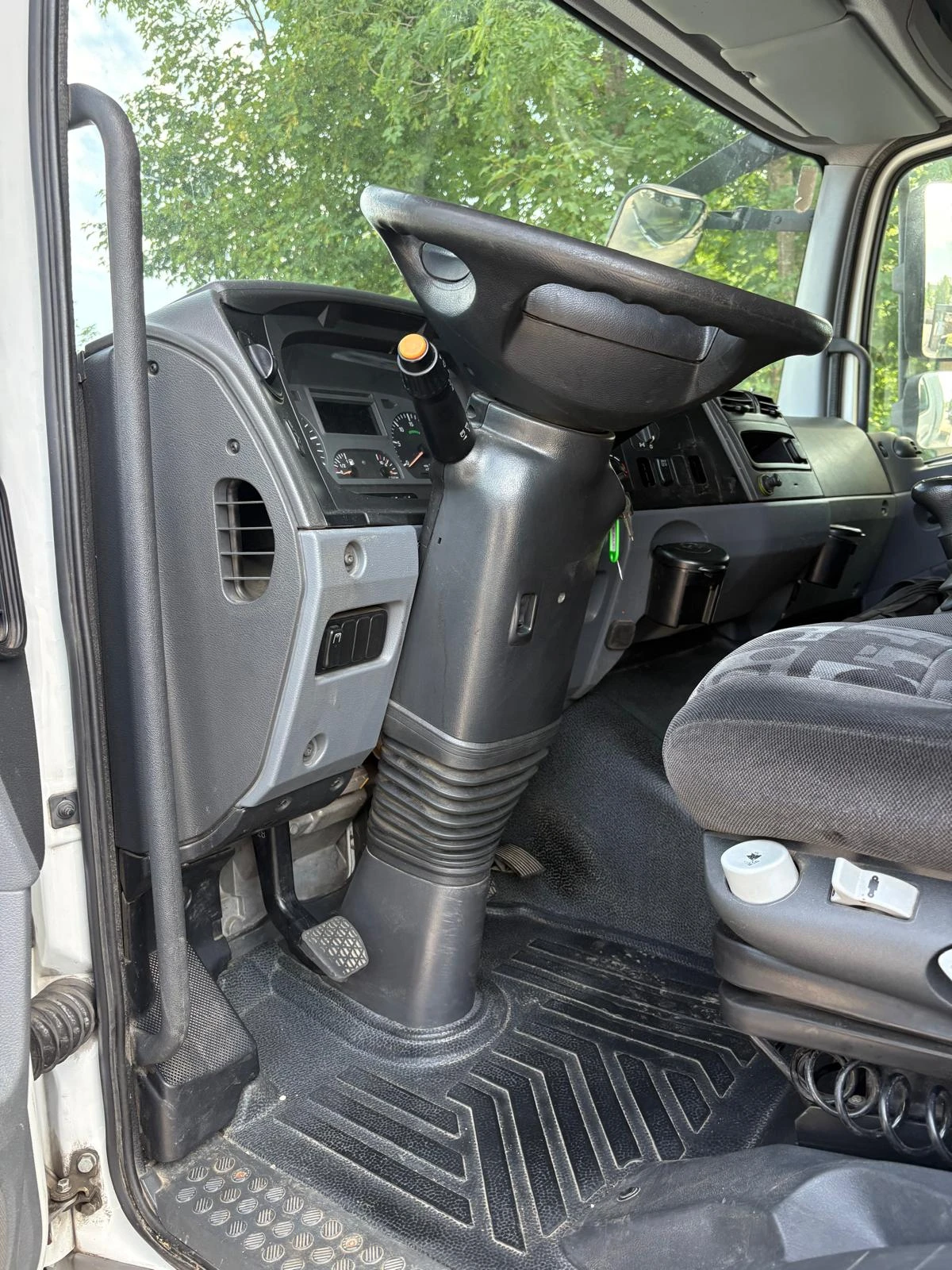 Mercedes-Benz Atego 1224 На Ресори, снимка 8 - Камиони - 55035907