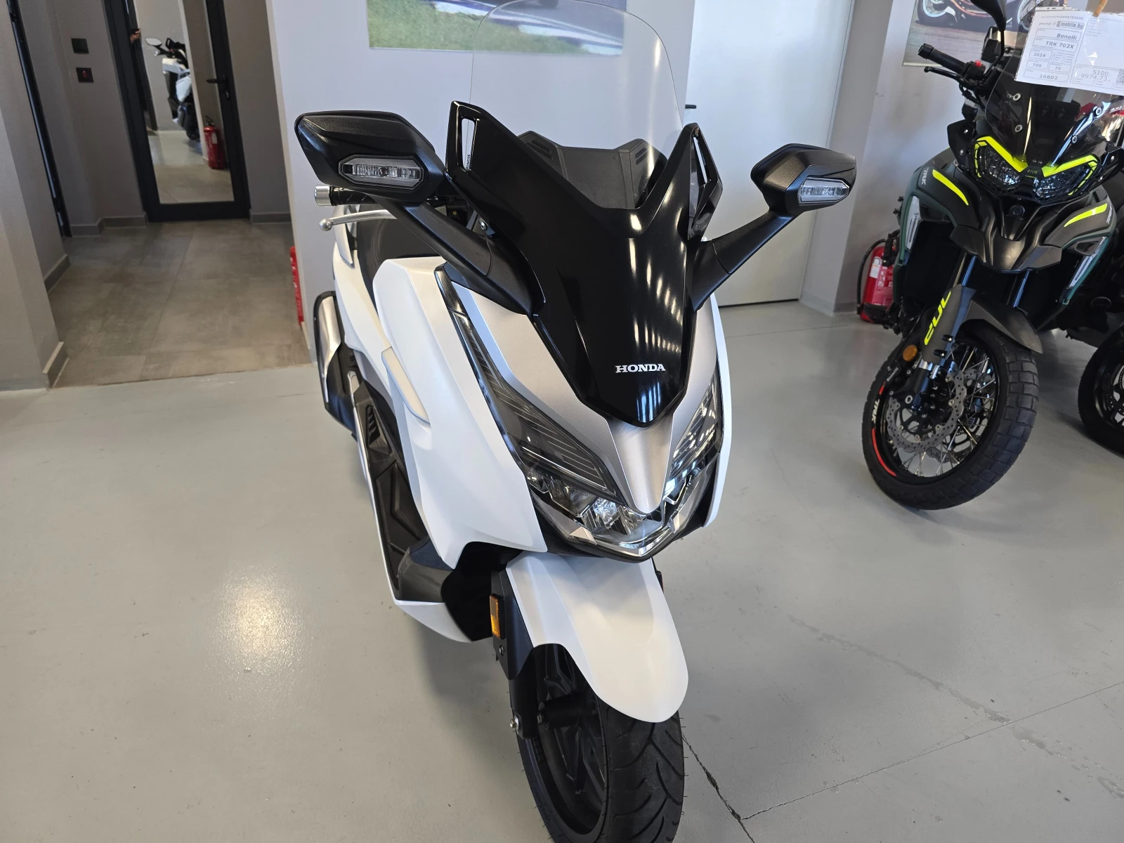 Honda Forza 300ie, ABS-TCS, 2019г., снимка 8 - Мотоциклети и мототехника - 56001848