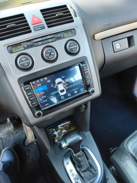 VW Touran 2.0 D, снимка 9