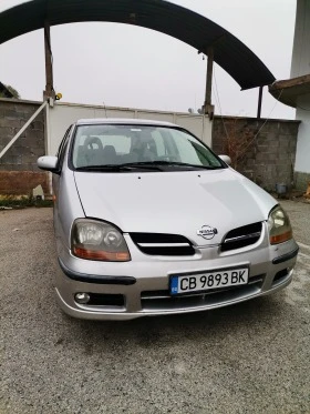  Nissan Almera tino