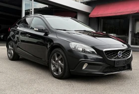 Обява за продажба на Volvo V40 Cross Country D3, 150HP, DIGITAL COCKPIT, ОБСЛУЖЕН ~16 800 лв. - изображение 1
