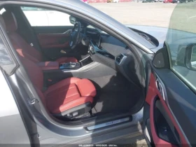 BMW i4 EDRIVE40 - 43000 лв. / 21985.55 € - 15194652 12