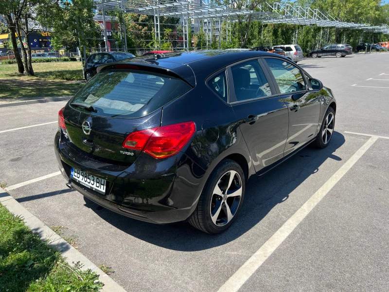 Opel Astra, снимка 3 - Автомобили и джипове - 46733694