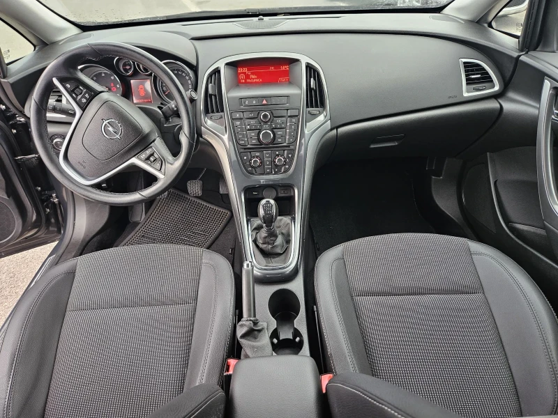 Opel Astra 1.7 cdti / 130 к.с cosmo, снимка 17 - Автомобили и джипове - 47224568