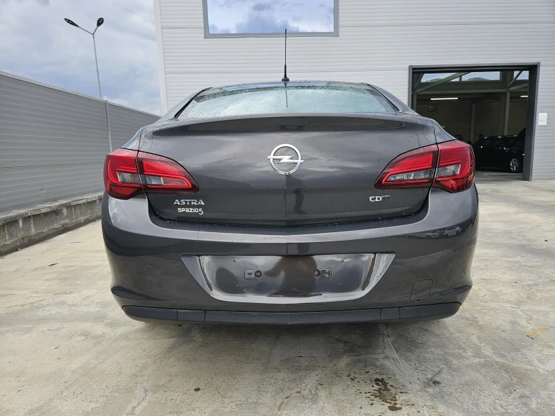 Opel Astra 1.7 cdti / 130 к.с cosmo, снимка 6 - Автомобили и джипове - 47224568