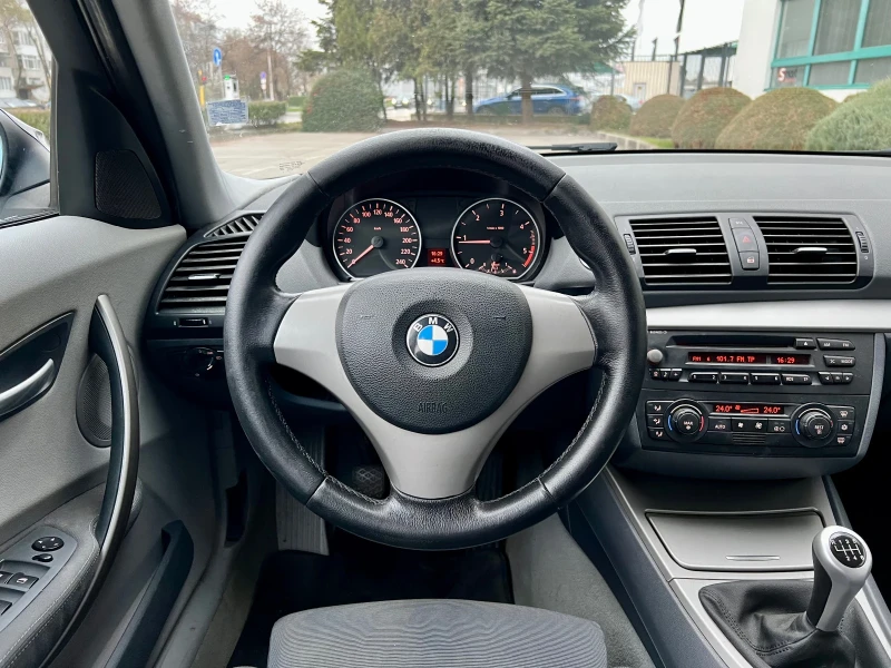 BMW 120 D, снимка 11 - Автомобили и джипове - 47994267