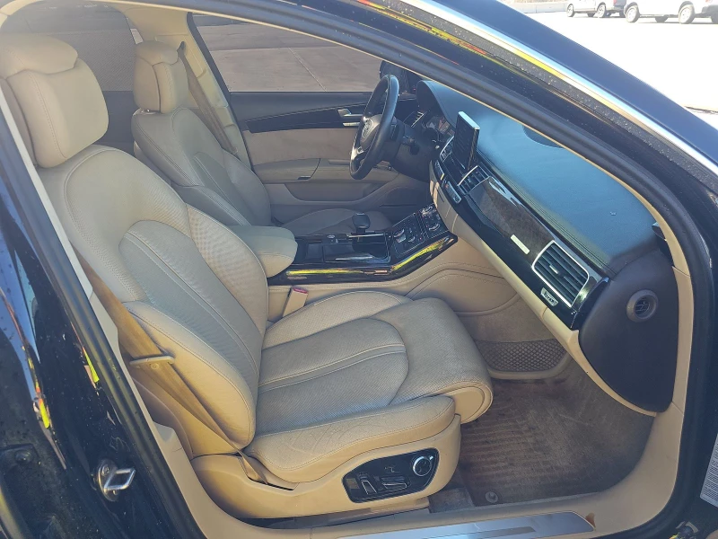 Audi A8 3.0T* MATRIX* ПОДГРЕВ* ОБДУХВАНЕ* МАСАЖ* КАМЕРА* , снимка 12 - Автомобили и джипове - 53012923