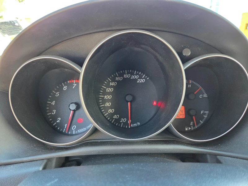 Mazda 3 1.6, снимка 11 - Автомобили и джипове - 53034718