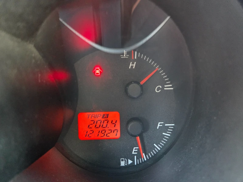 Mazda 3 1.6, снимка 13 - Автомобили и джипове - 53034718