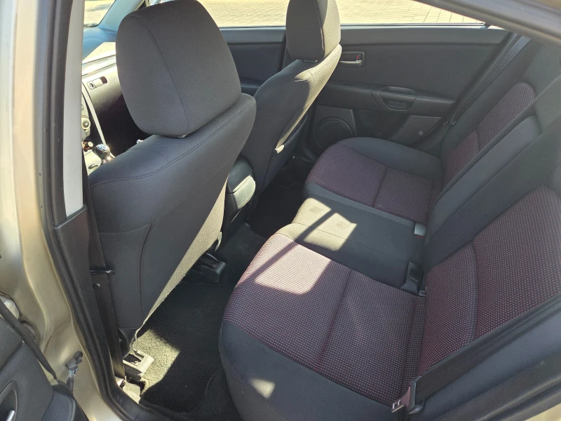 Mazda 3 1.6, снимка 16 - Автомобили и джипове - 53034718