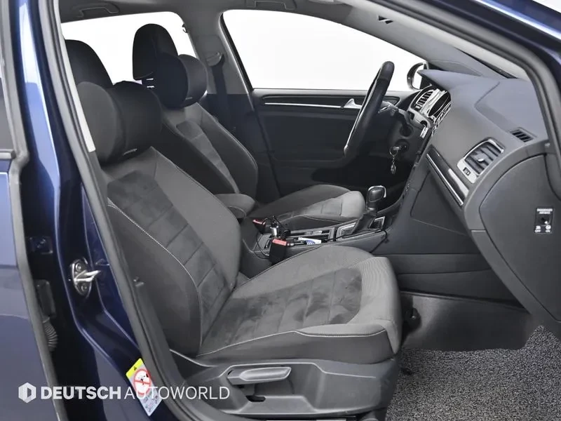 VW Golf 2.0 TDI, снимка 10 - Автомобили и джипове - 54300696