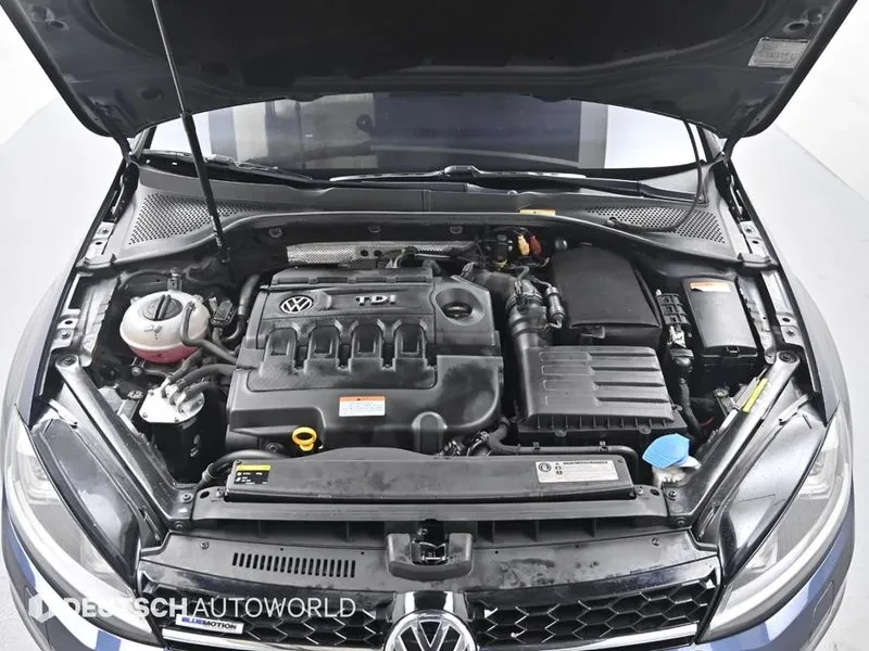 VW Golf 2.0 TDI, снимка 6 - Автомобили и джипове - 54300696