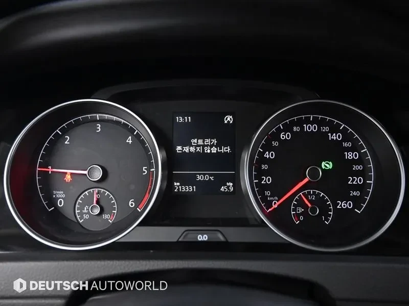 VW Golf 2.0 TDI, снимка 8 - Автомобили и джипове - 54300696