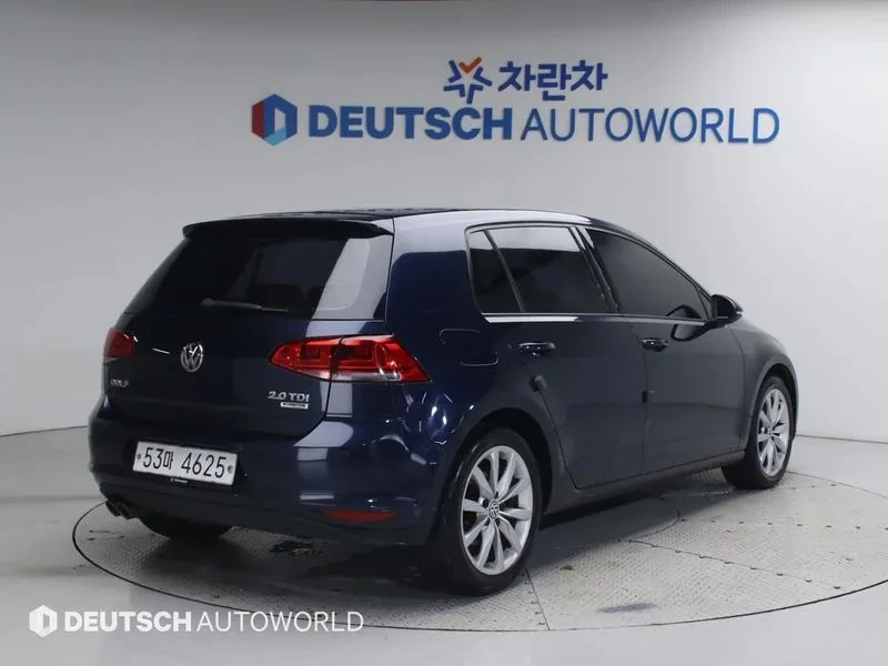 VW Golf 2.0 TDI, снимка 2 - Автомобили и джипове - 54300696