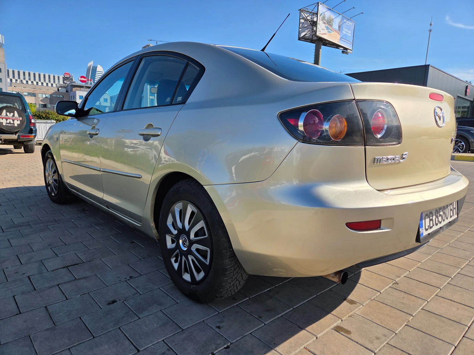 Mazda 3 1.6, снимка 1
