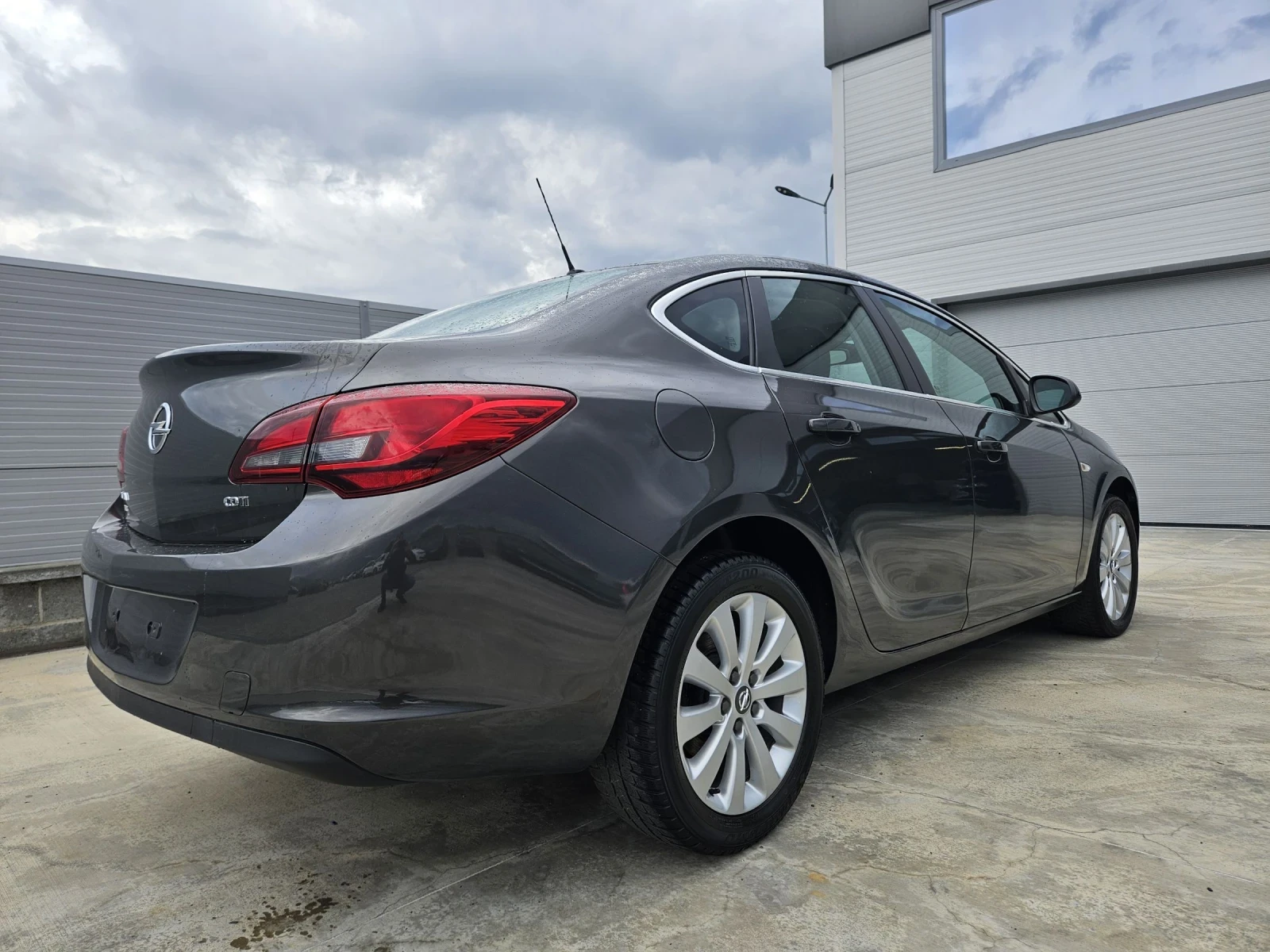 Opel Astra 1.7 cdti / 130 к.с cosmo - изображение 5