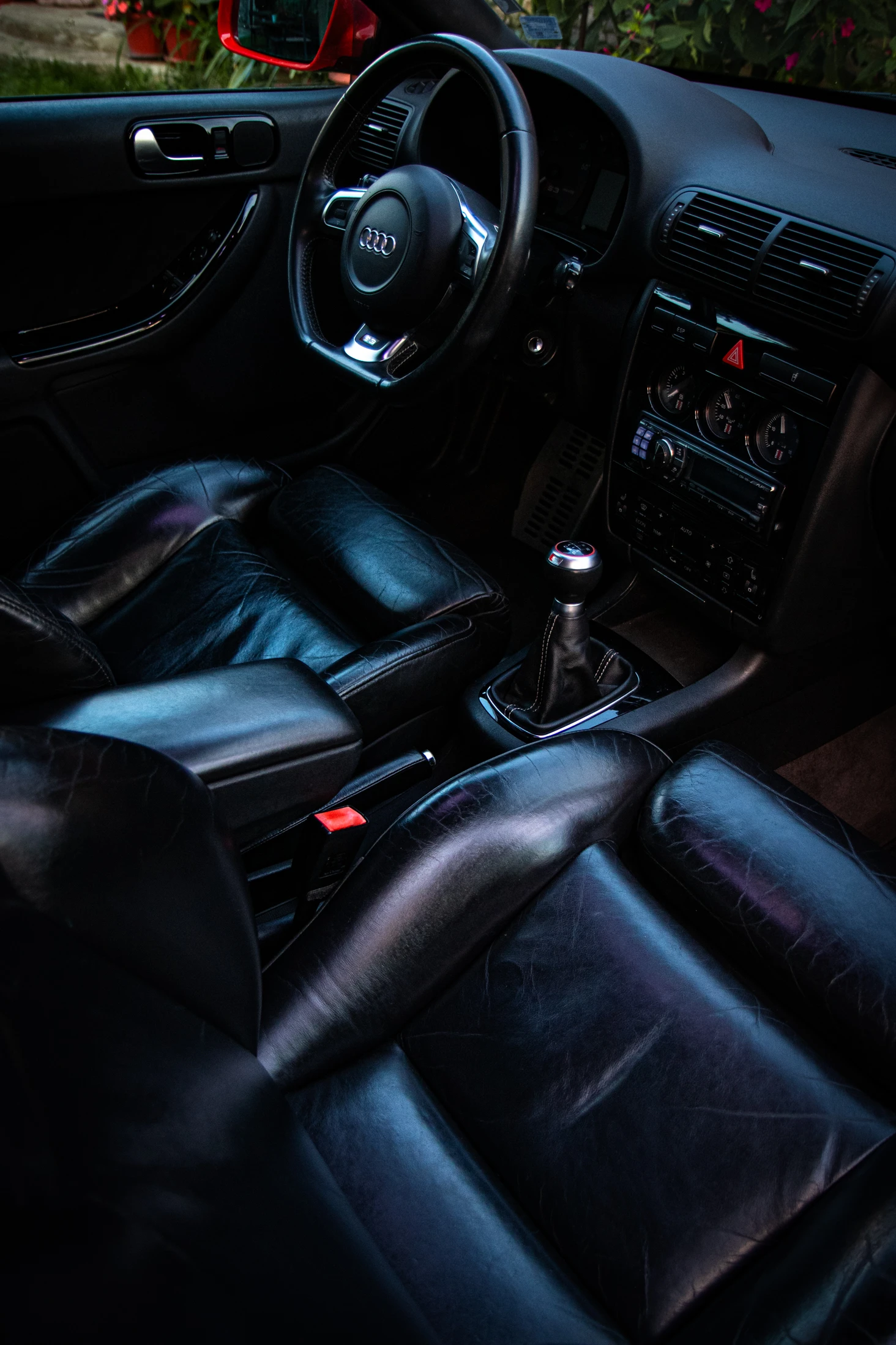 Audi S3 | Mobile.bg   11