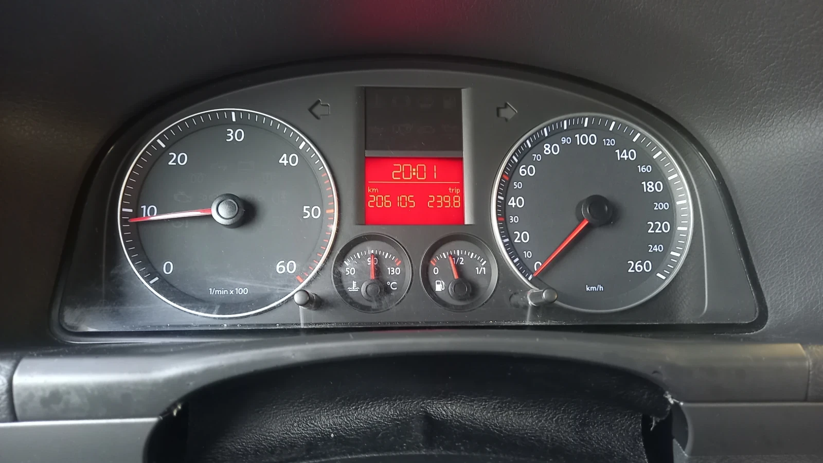 VW Touran  - изображение 8