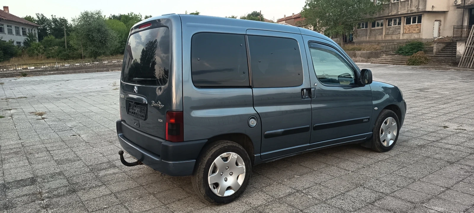 Citroen Berlingo 1.6HDI Klimatik - изображение 4