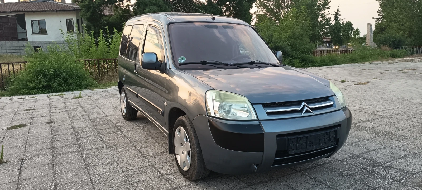 Citroen Berlingo 1.6HDI Klimatik - изображение 3