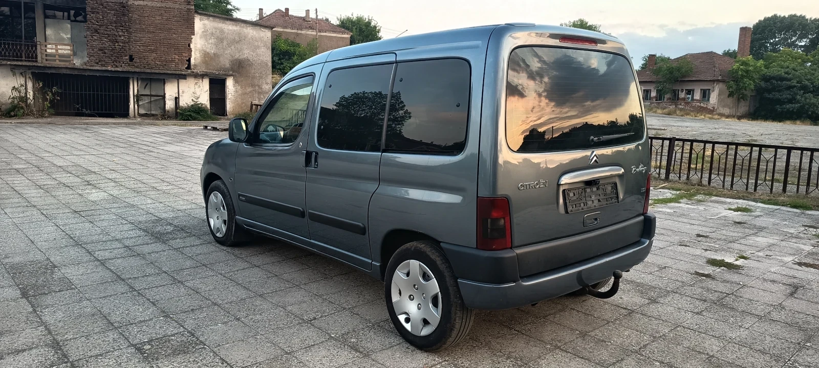 Citroen Berlingo 1.6HDI Klimatik - изображение 5