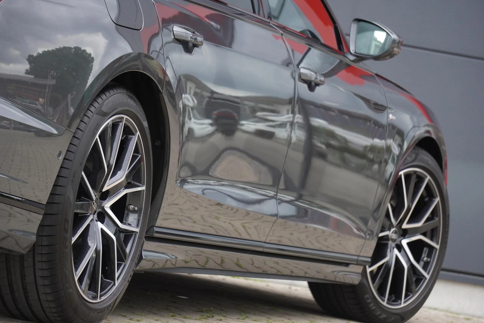 Audi A8 60 TFSI QUATTRO LONG S-LINE B&O MATRIX  - изображение 3