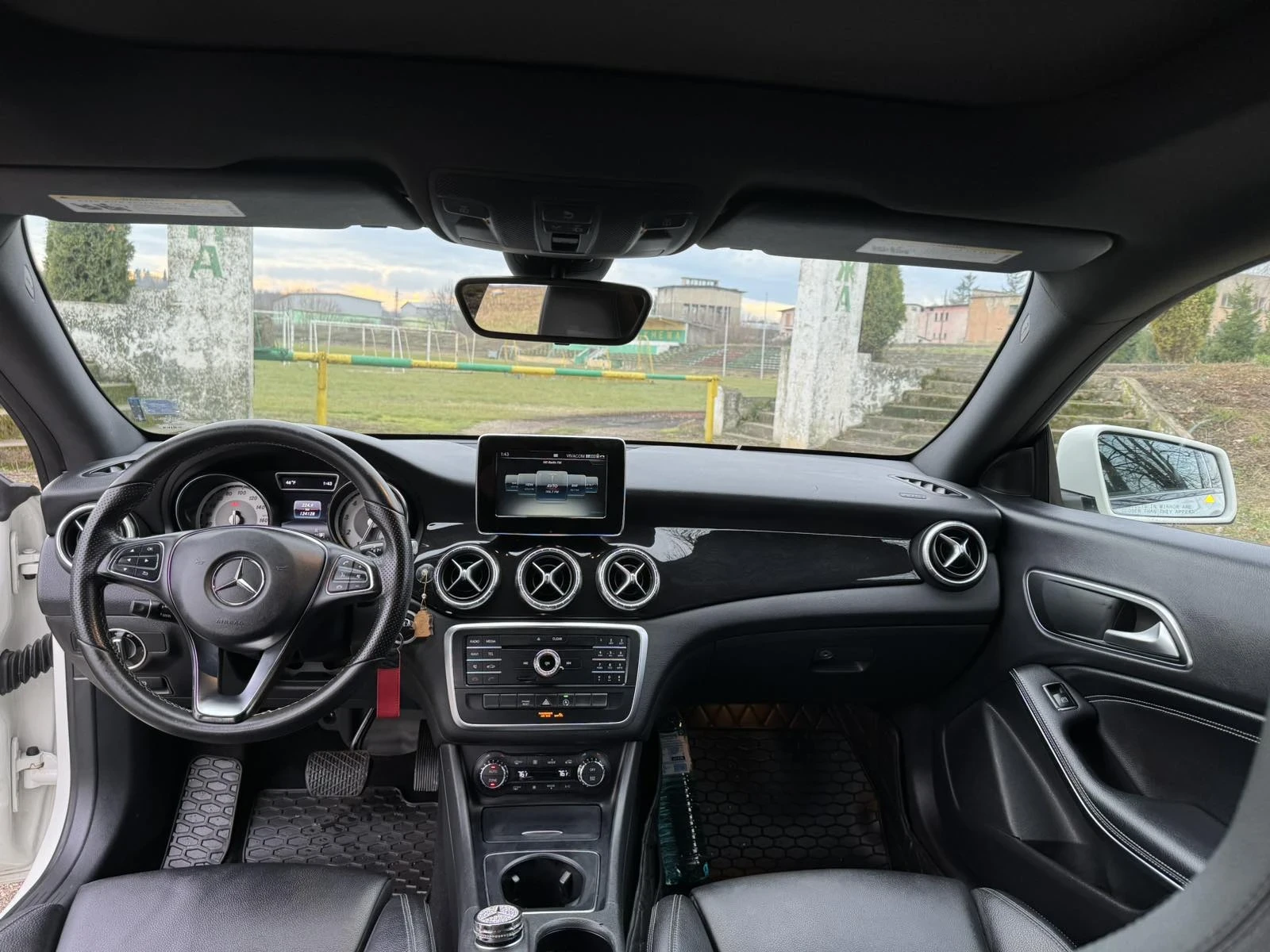 Mercedes-Benz CLA 250  - изображение 7