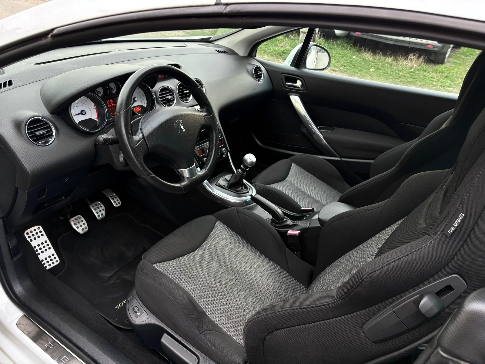 Peugeot 308 CC Кабрио* 2.0HDI XENON* 197 000км*  - изображение 8