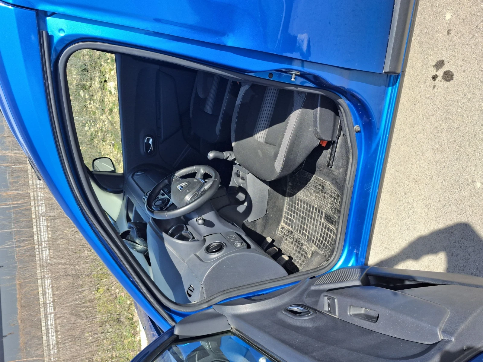 Dacia Dokker Stepway, снимка 7 - Автомобили и джипове - 53754718