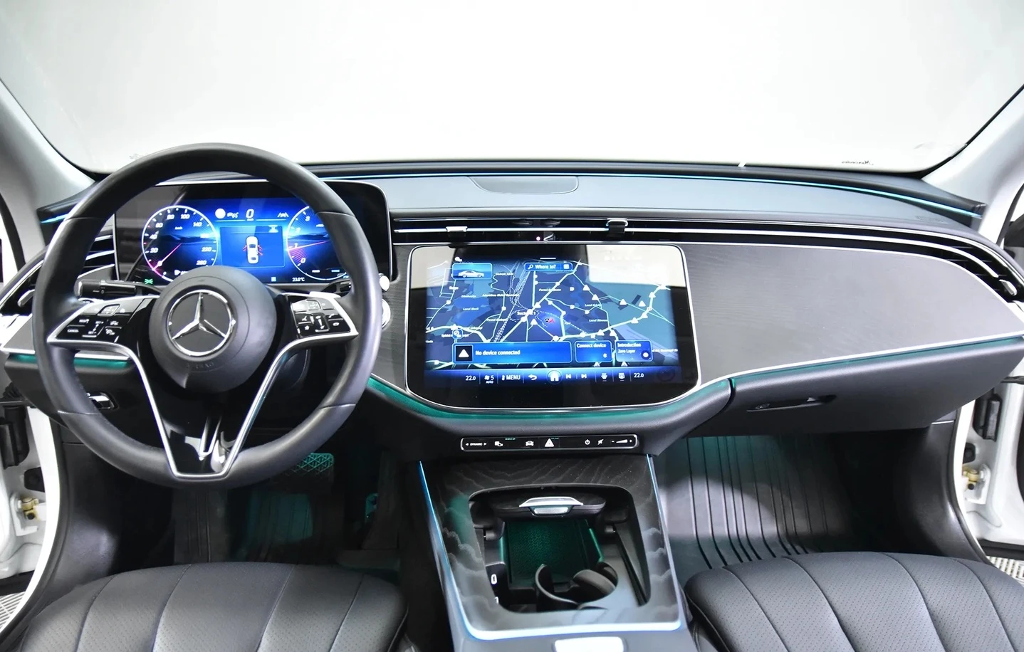 Mercedes-Benz E 200, снимка 4 - Автомобили и джипове - 53997953