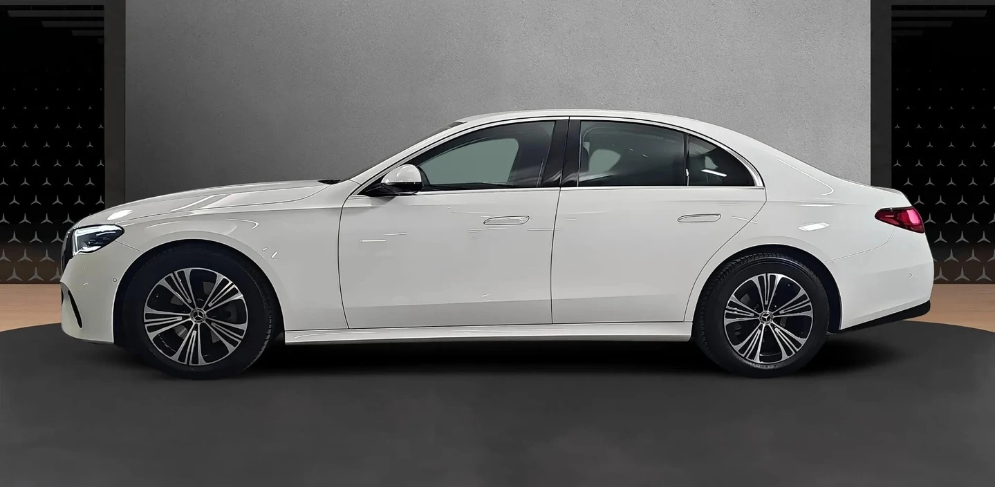 Mercedes-Benz E 200, снимка 2 - Автомобили и джипове - 53997953