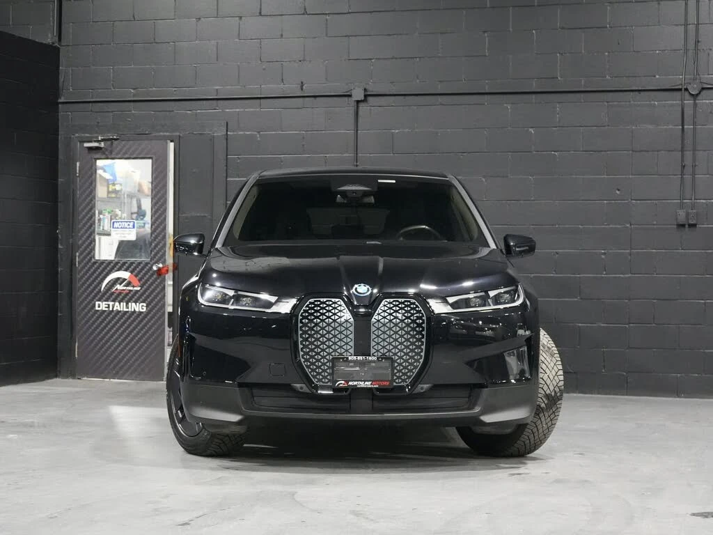 BMW iX xDrive* АвтоКредит* (ЦЕНА ДО БГ), снимка 2 - Автомобили и джипове - 54031172