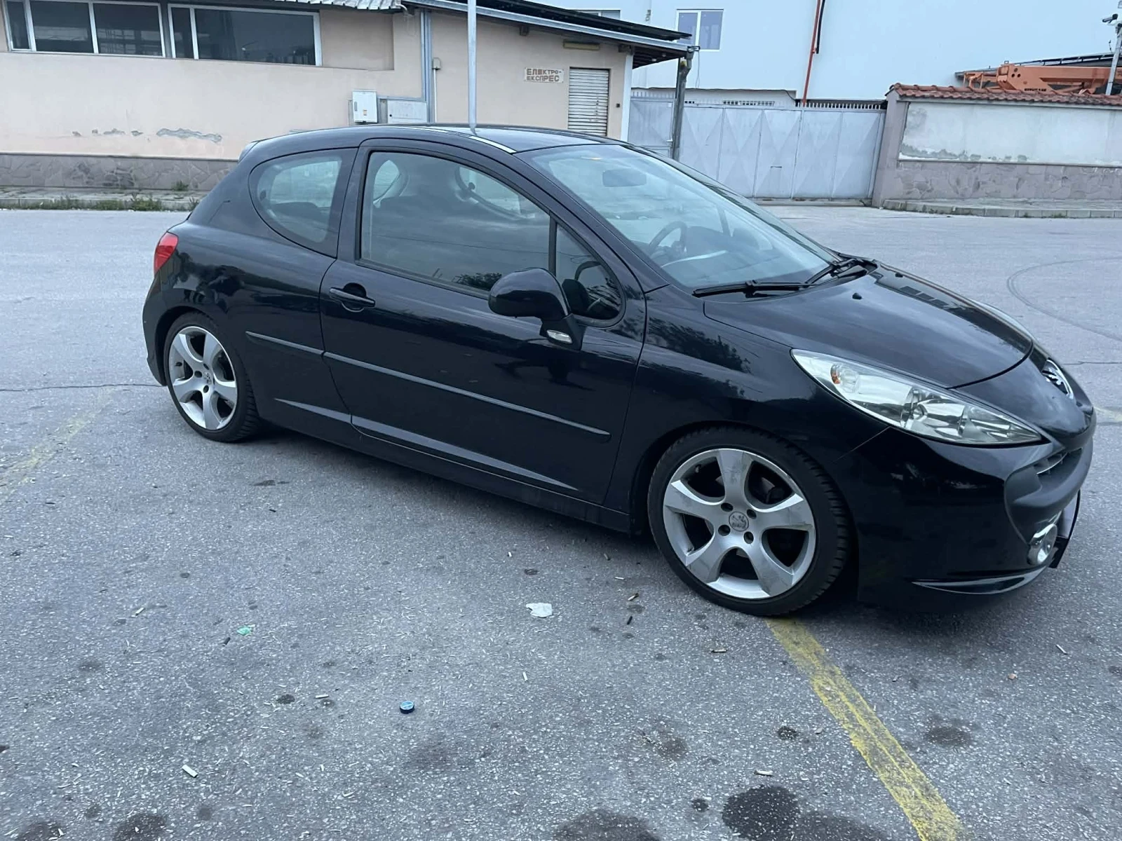 Peugeot 207 1.6i , снимка 3 - Автомобили и джипове - 54238339