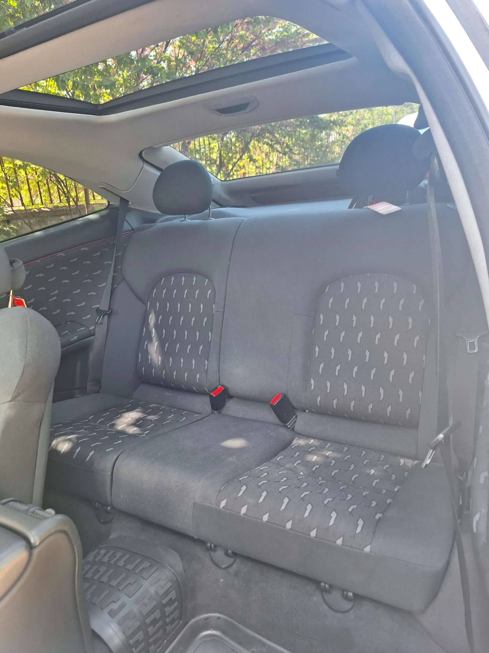 Mercedes-Benz C 200 Компресор , снимка 11 - Автомобили и джипове - 54563632