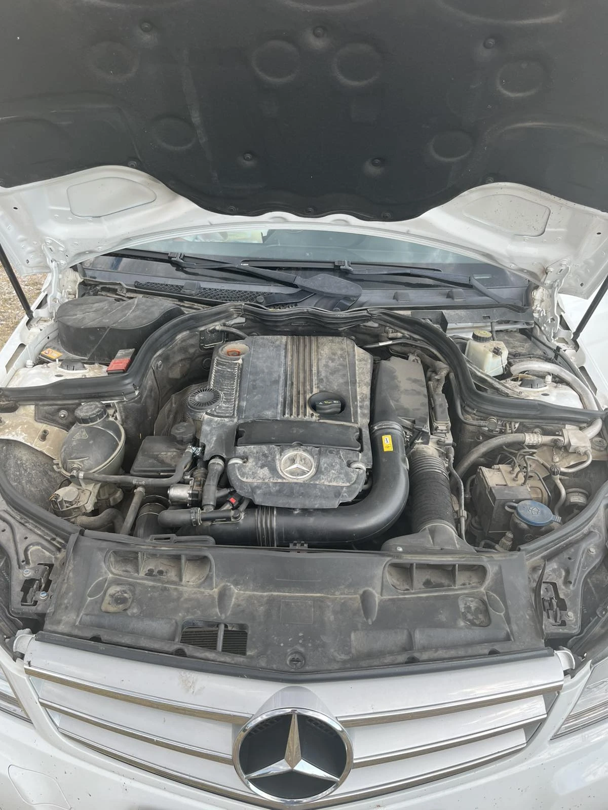Mercedes-Benz C 250, снимка 2 - Автомобили и джипове - 55081371