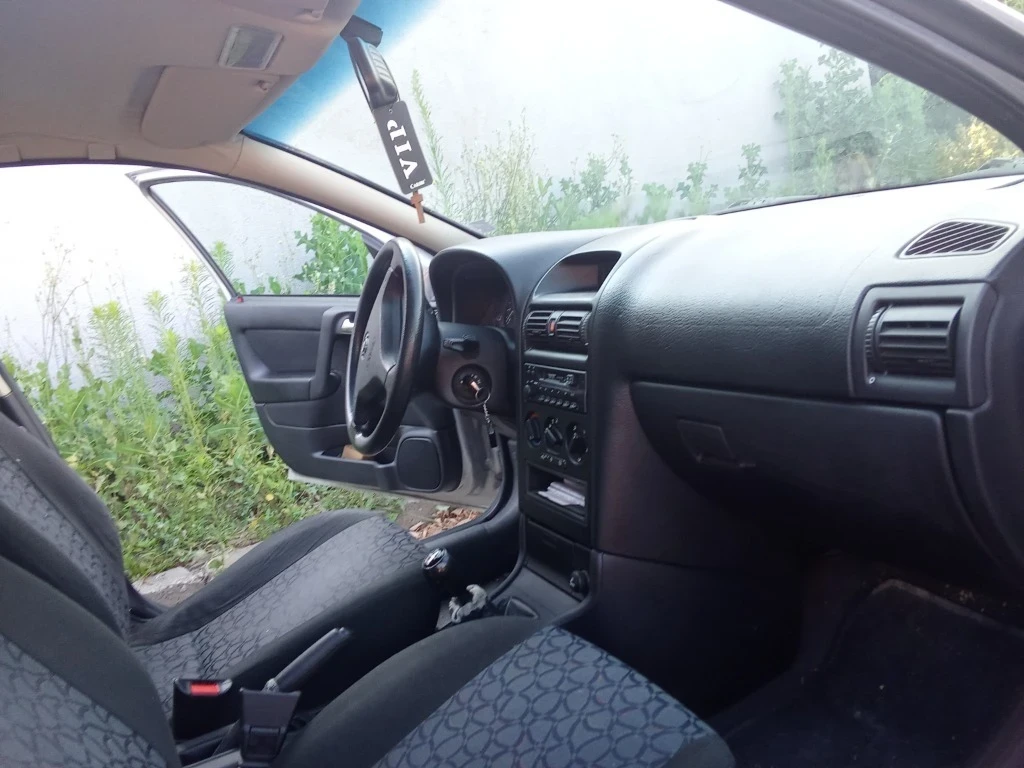Opel Astra 1, 6 Моно, снимка 3 - Автомобили и джипове - 55278995