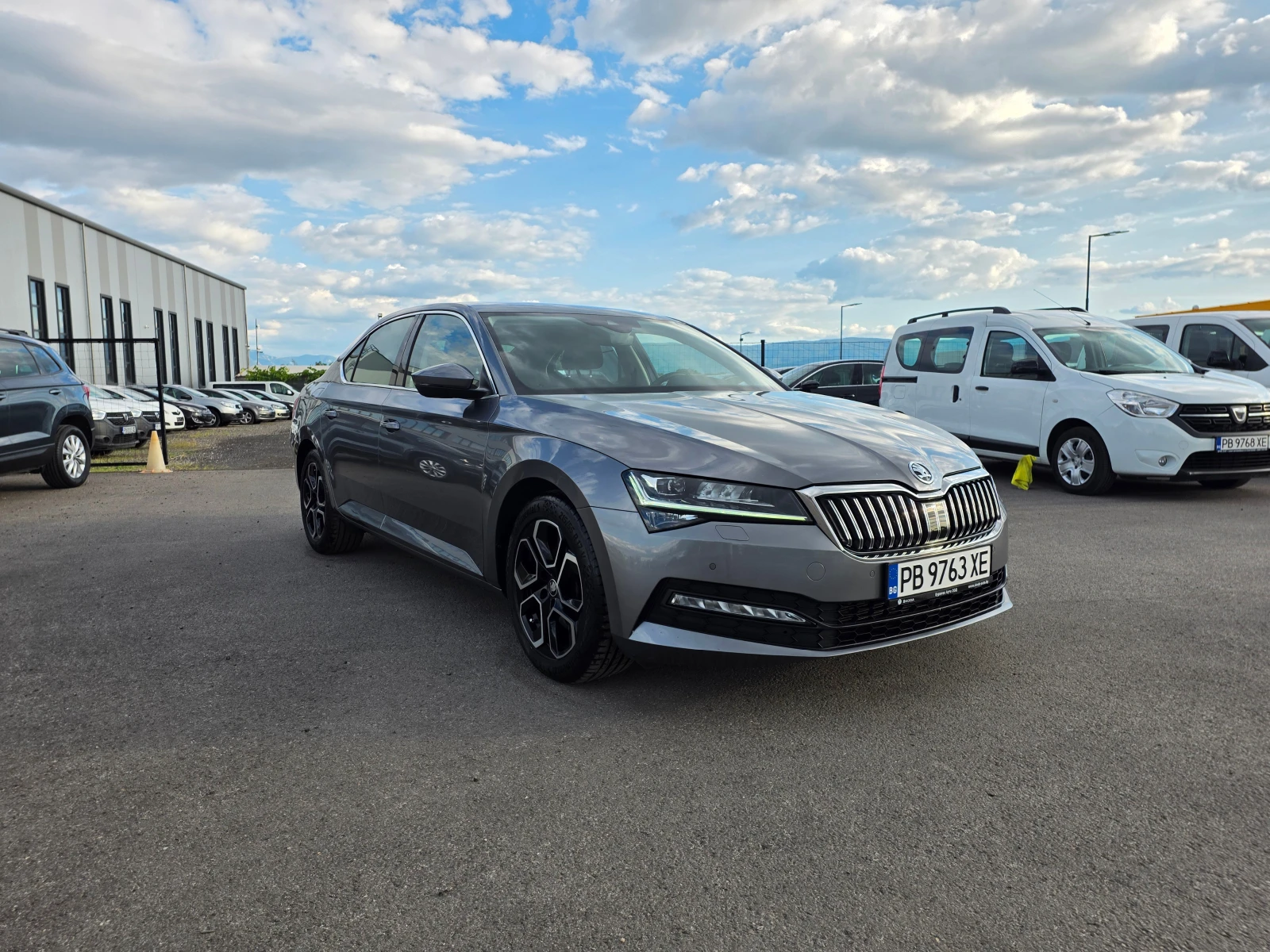 Skoda Superb DIGITAL-С Гаранция 2.0TDI-А/Т, снимка 7 - Автомобили и джипове - 55421634